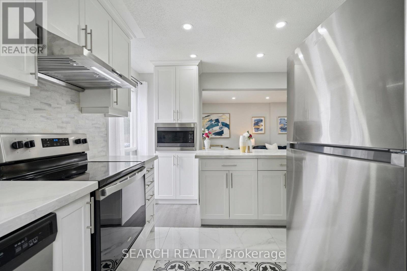 15 Hector Court, Brampton, Ontario  L6S 1P1 - Photo 16 - W12467759