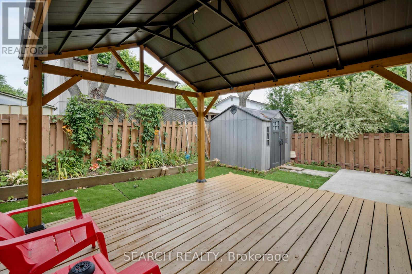 15 Hector Court, Brampton, Ontario  L6S 1P1 - Photo 35 - W12467759