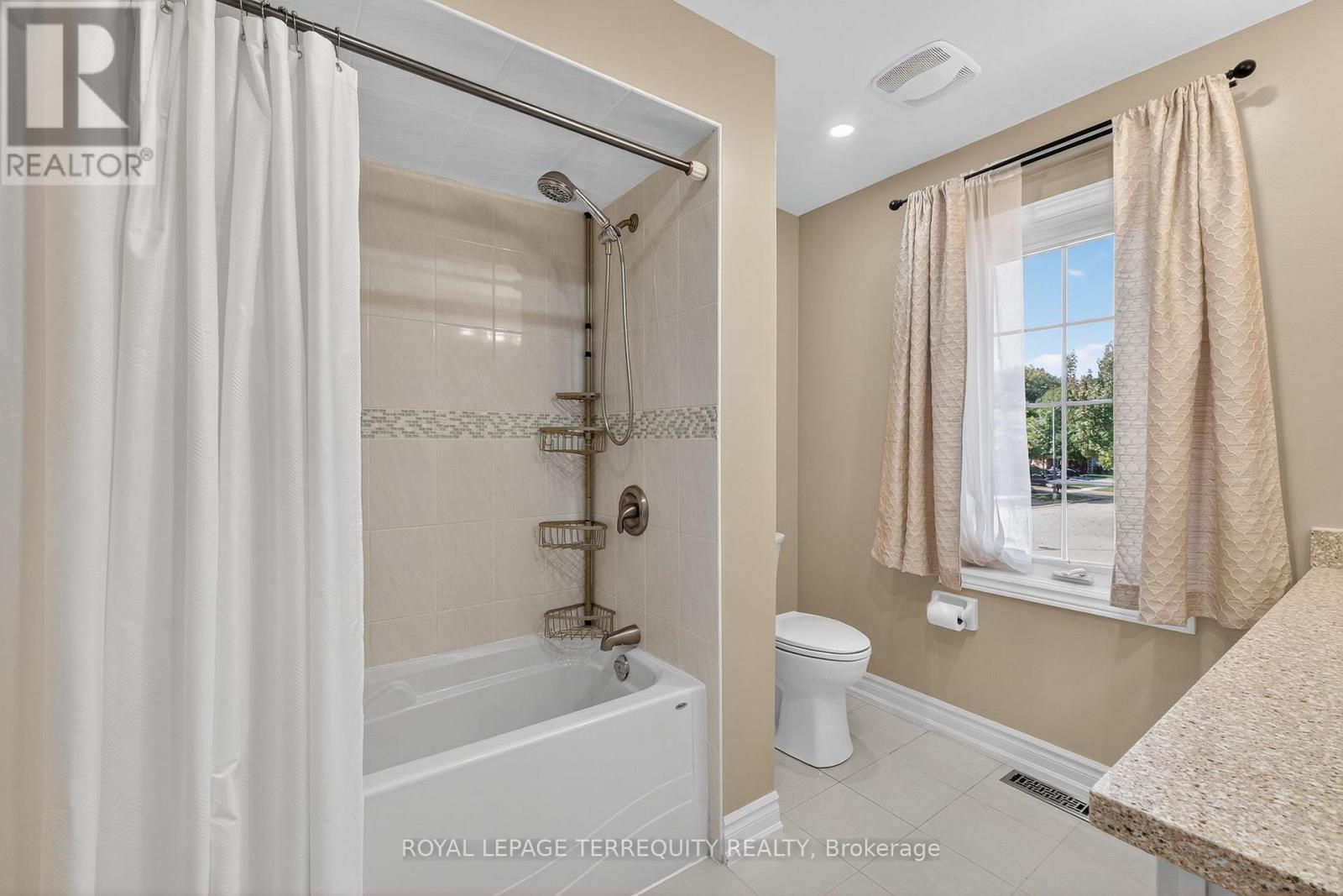 3108 Eden Oak Crescent, Mississauga, Ontario  L5L 5V1 - Photo 36 - W12467761