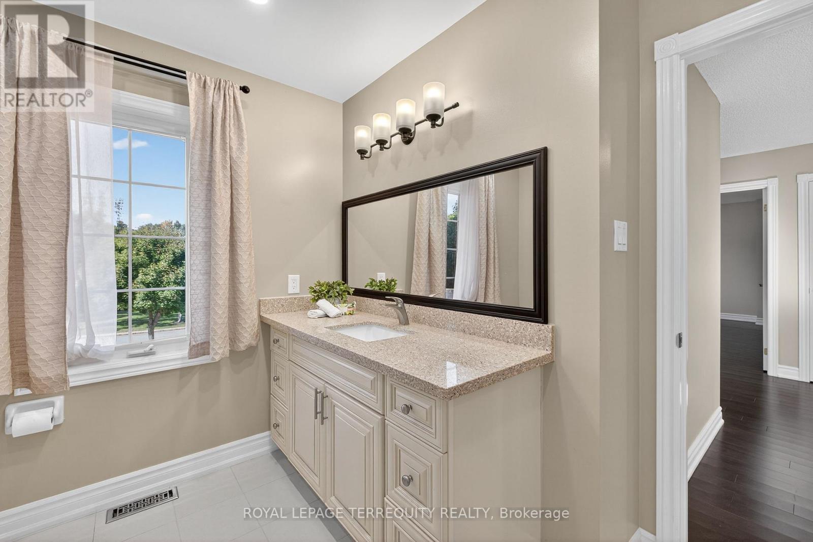 3108 Eden Oak Crescent, Mississauga, Ontario  L5L 5V1 - Photo 37 - W12467761