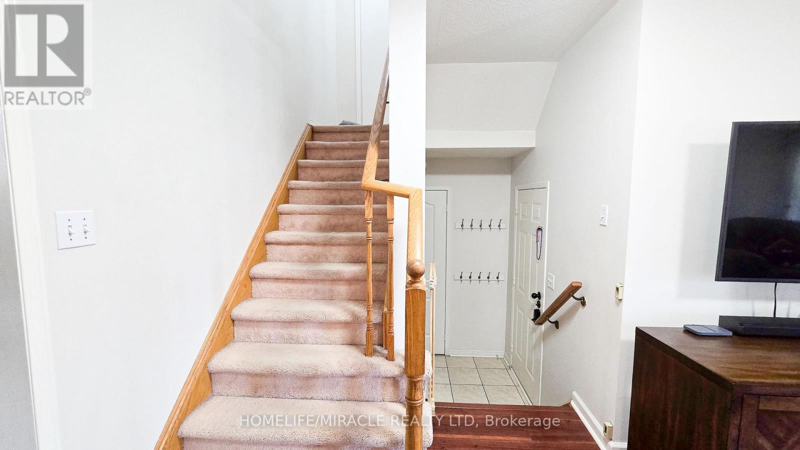48 Bramcedar Crescent, Brampton, Ontario  L7A 1T3 - Photo 15 - W12467765