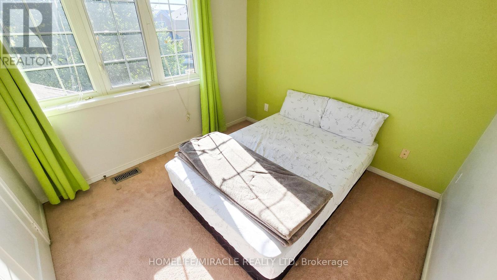 48 Bramcedar Crescent, Brampton, Ontario  L7A 1T3 - Photo 26 - W12467765