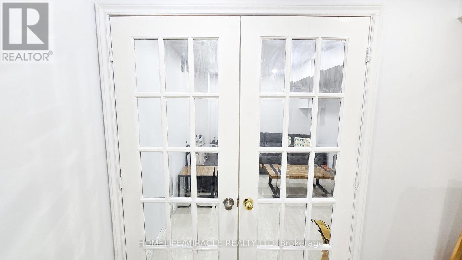 48 Bramcedar Crescent, Brampton, Ontario  L7A 1T3 - Photo 31 - W12467765