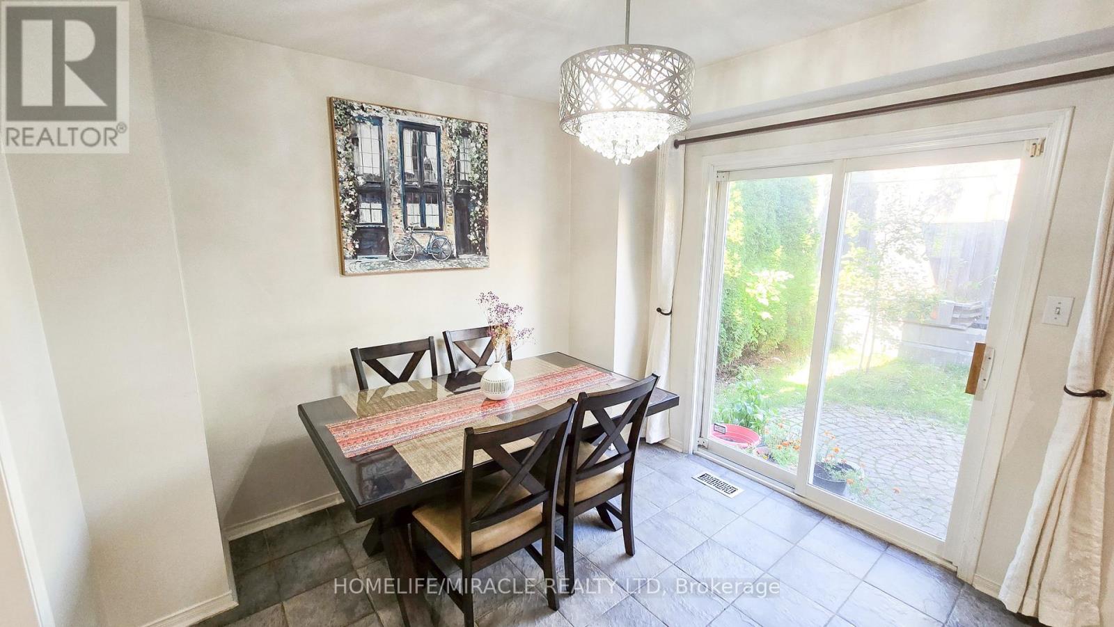 48 Bramcedar Crescent, Brampton, Ontario  L7A 1T3 - Photo 9 - W12467765