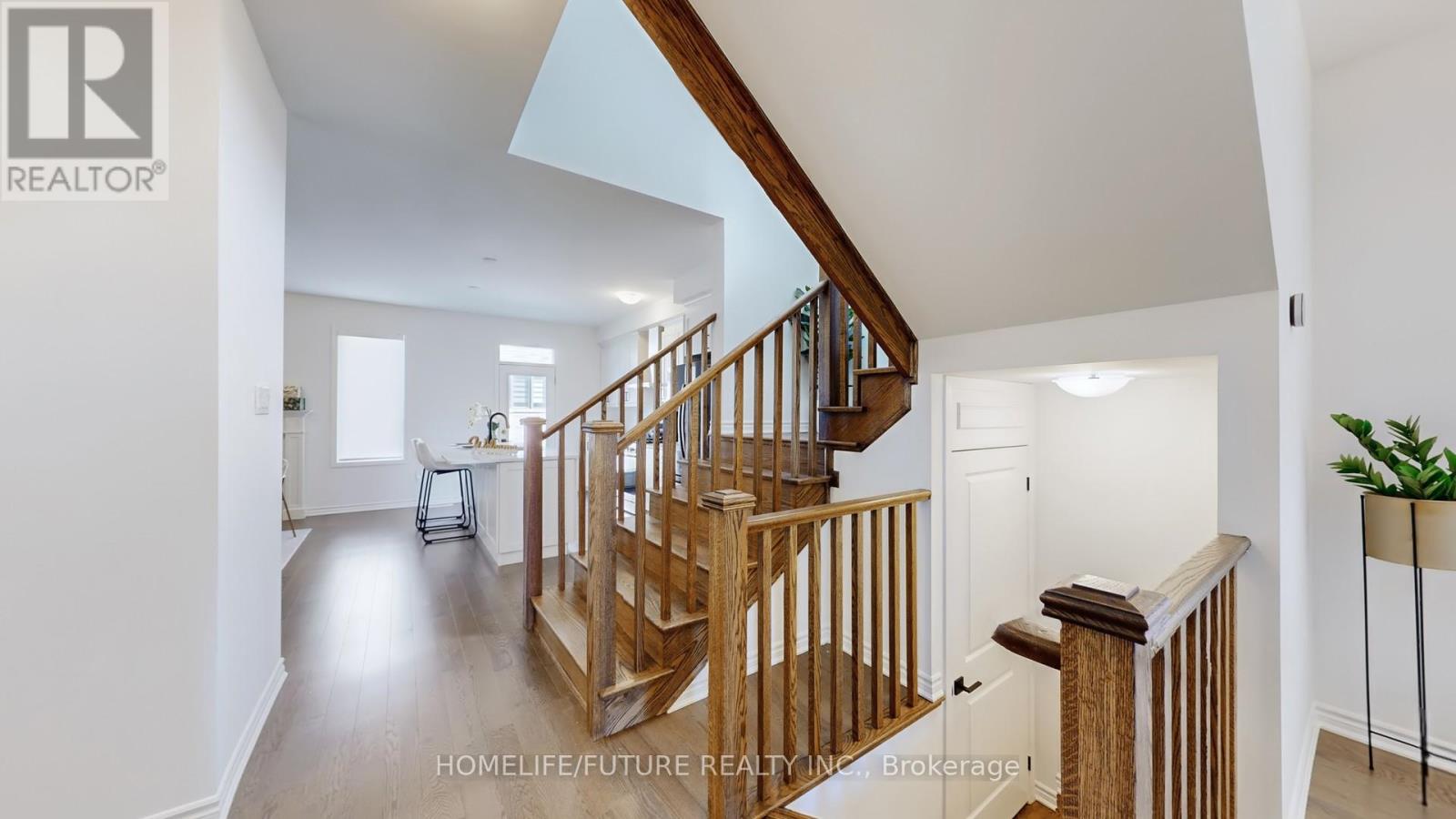 338 Marigold Court, Milton, Ontario  L9E 2B9 - Photo 25 - W12467806