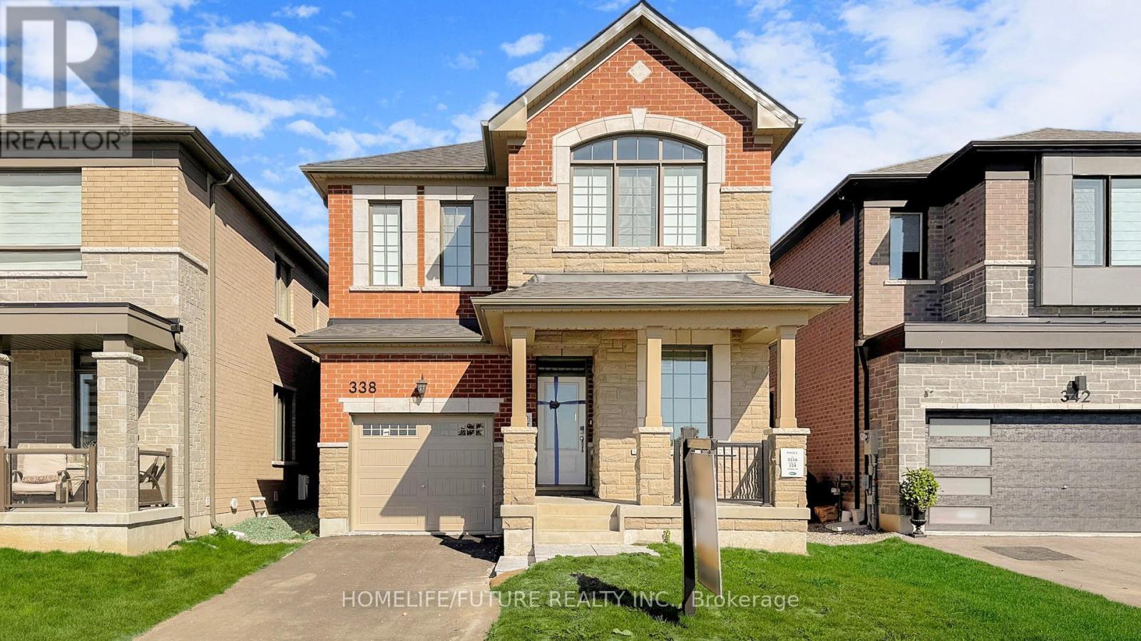 338 Marigold Court, Milton, Ontario  L9E 2B9 - Photo 3 - W12467806