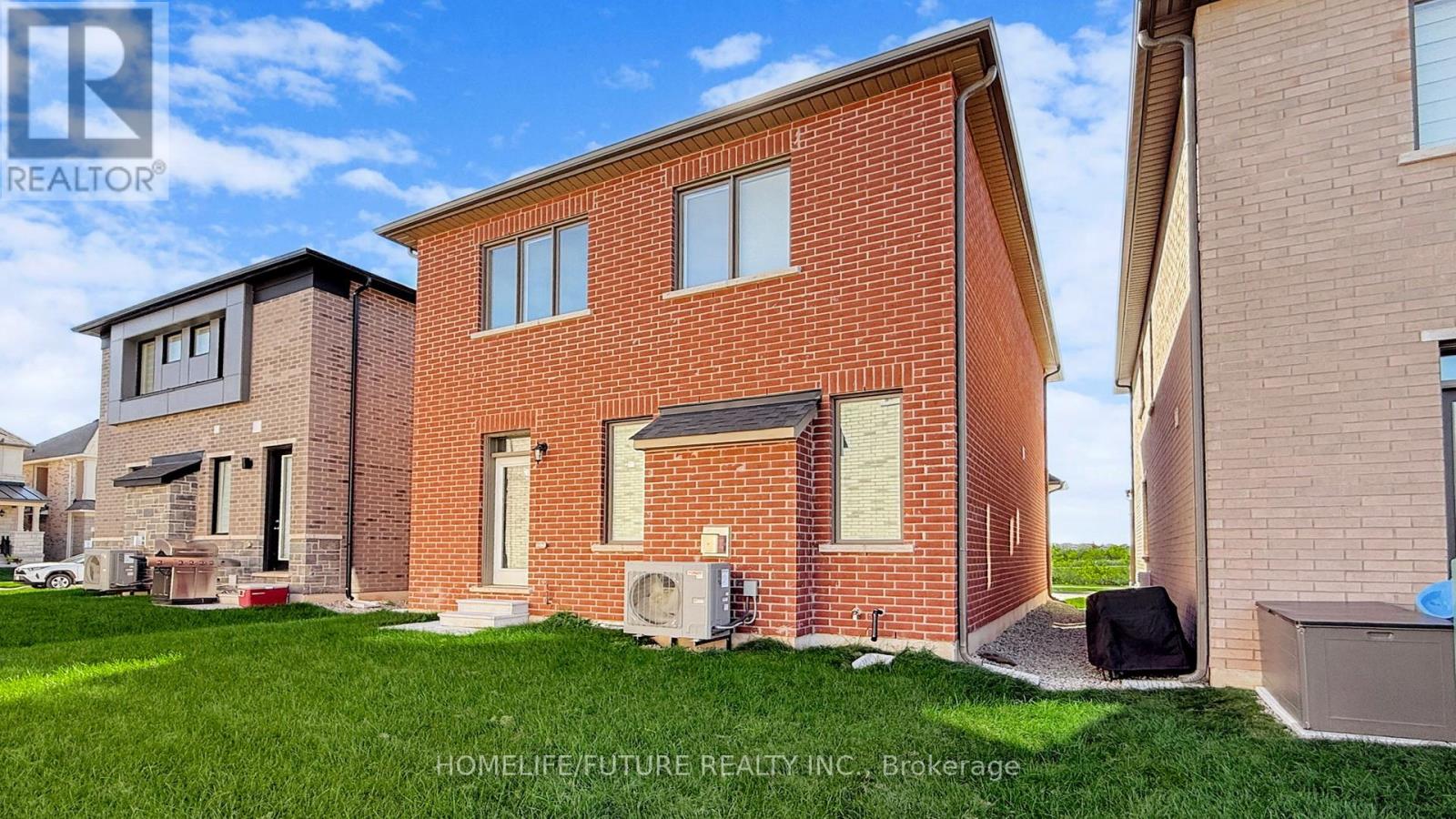 338 Marigold Court, Milton, Ontario  L9E 2B9 - Photo 50 - W12467806