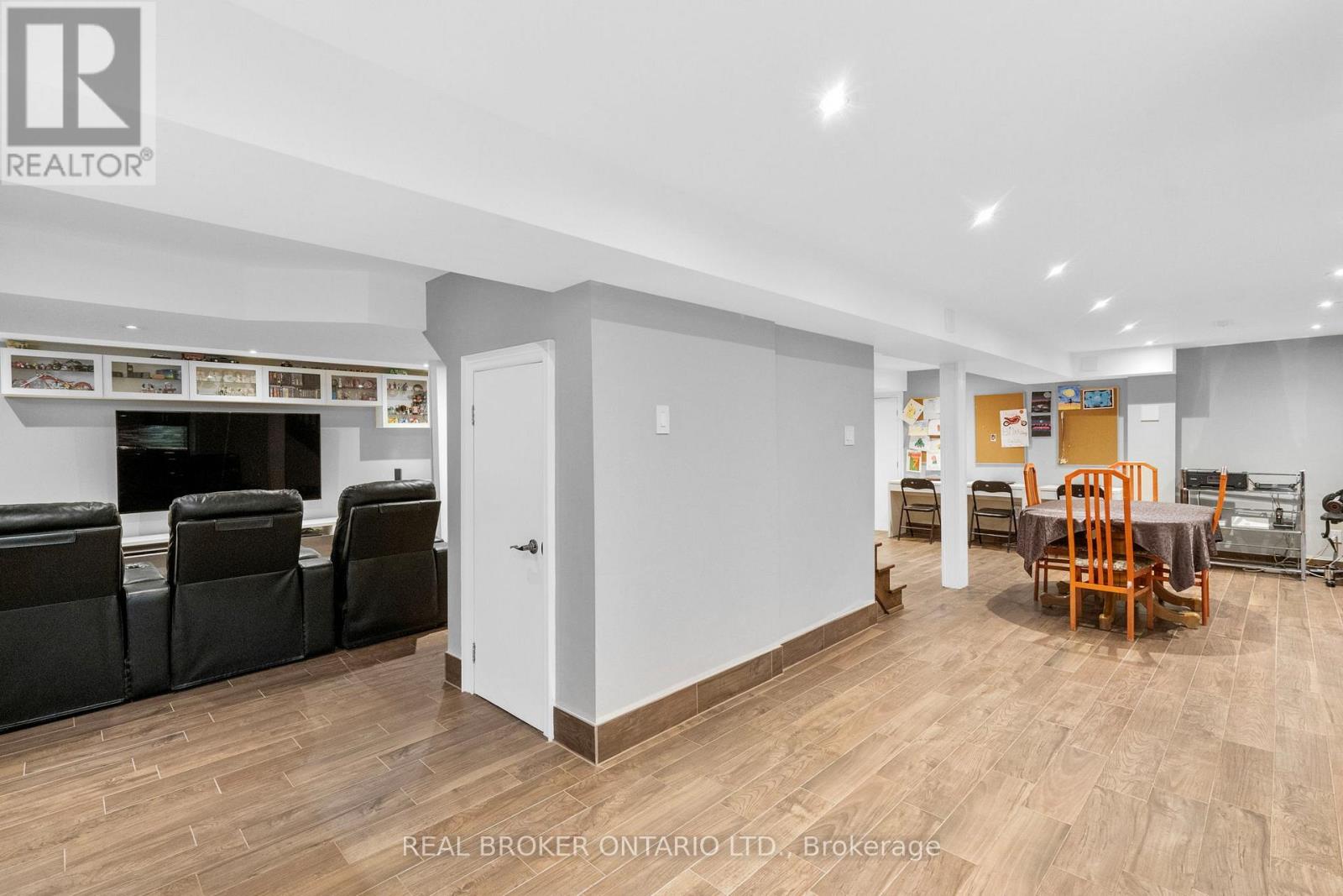 11 Fountainbridge Drive, Caledon, Ontario  L7E 1P6 - Photo 35 - W12467808