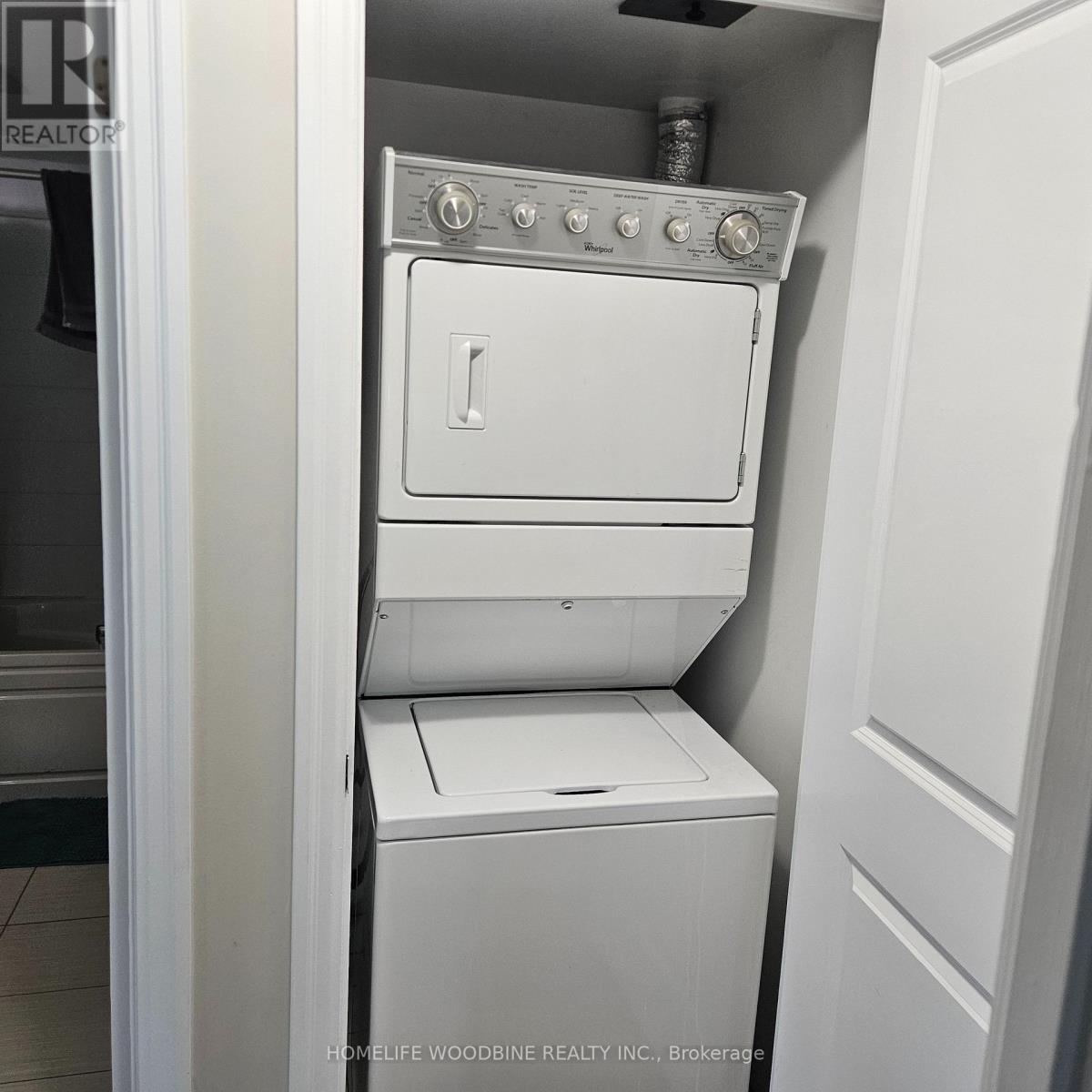 918 - 80 Esther Lorrie Drive, Toronto, Ontario  M9W 0C6 - Photo 17 - W12467812