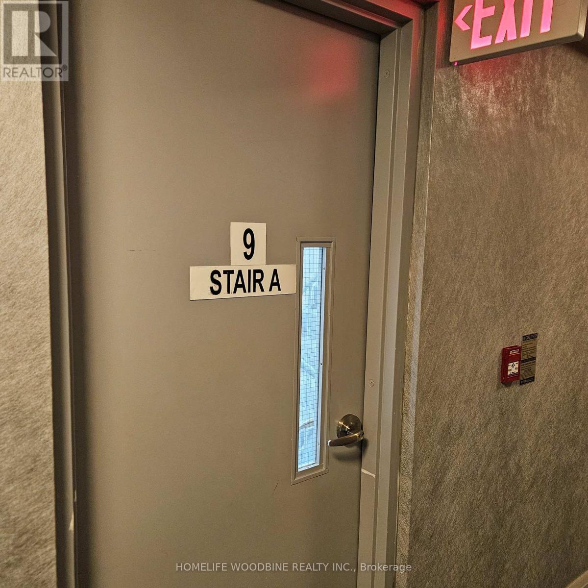 918 - 80 Esther Lorrie Drive, Toronto, Ontario  M9W 0C6 - Photo 18 - W12467812