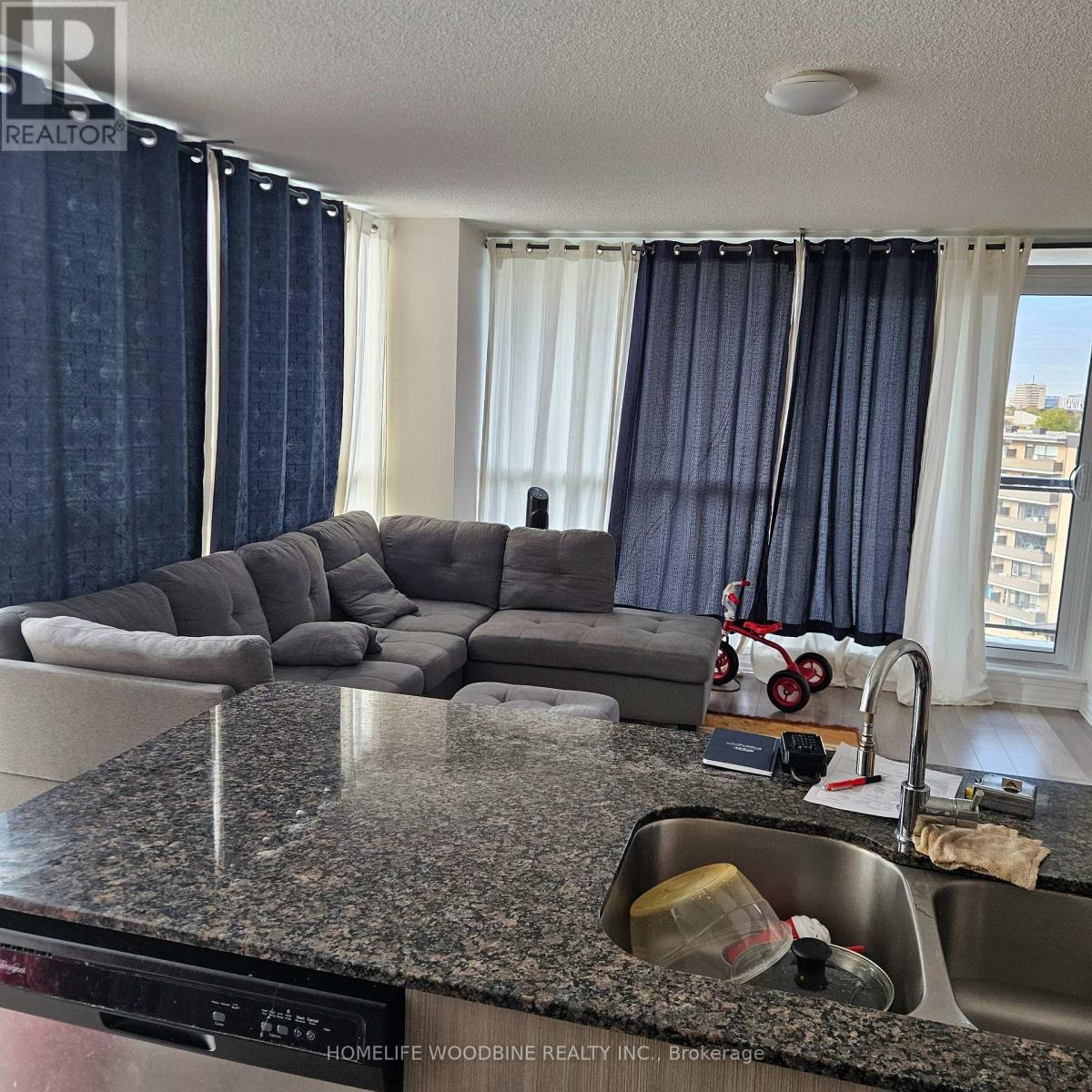 918 - 80 Esther Lorrie Drive, Toronto, Ontario  M9W 0C6 - Photo 6 - W12467812