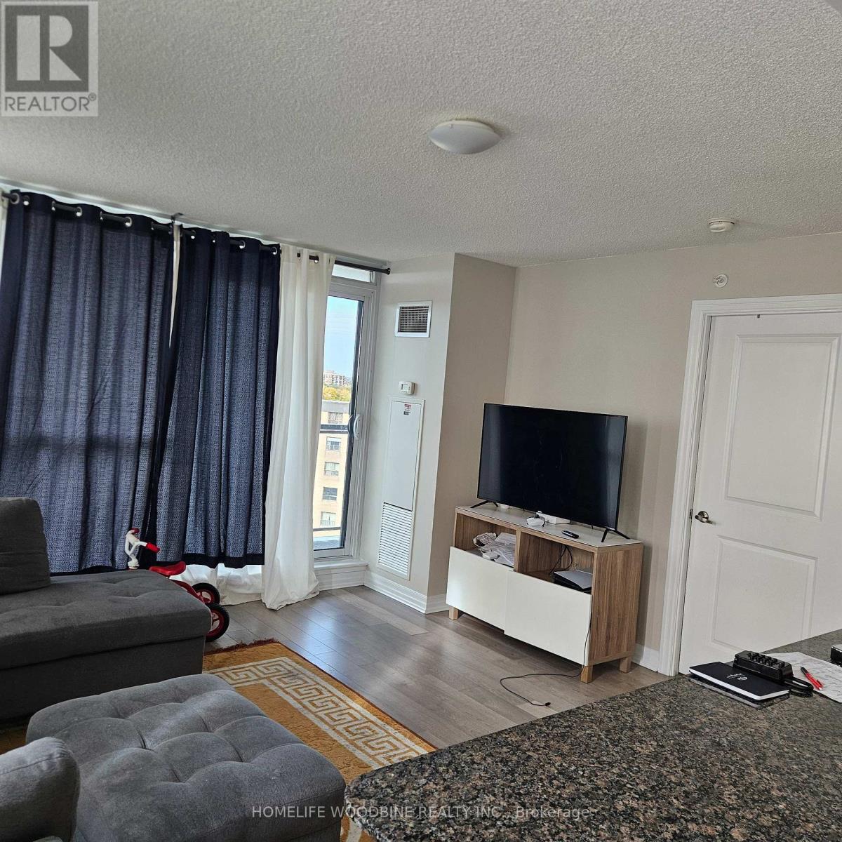 918 - 80 Esther Lorrie Drive, Toronto, Ontario  M9W 0C6 - Photo 8 - W12467812