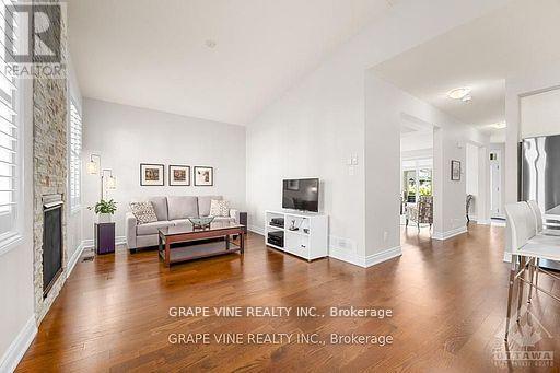 862 Oat Straw Way, Ottawa, Ontario  K1T 0M2 - Photo 15 - X12467853