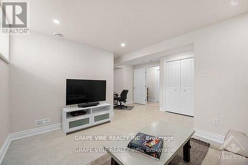862 Oat Straw Way, Ottawa, Ontario  K1T 0M2 - Photo 23 - X12467853