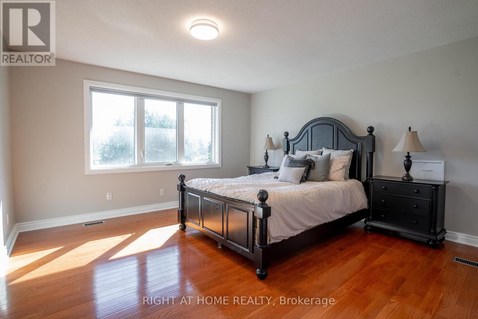 5 Burnt Tree Court, Ottawa, Ontario  K2R 1B8 - Photo 37 - X12467883