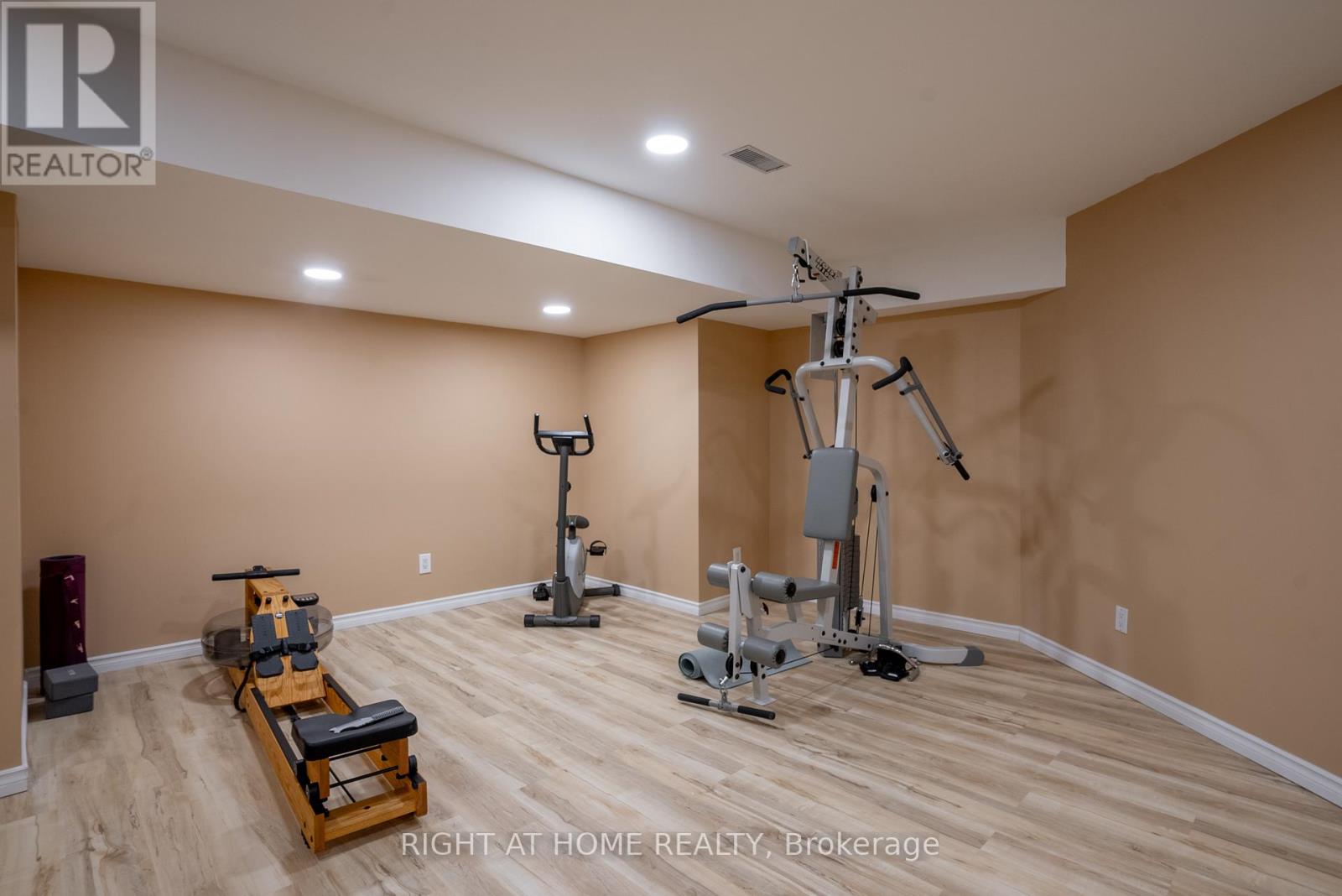 5 Burnt Tree Court, Ottawa, Ontario  K2R 1B8 - Photo 39 - X12467883