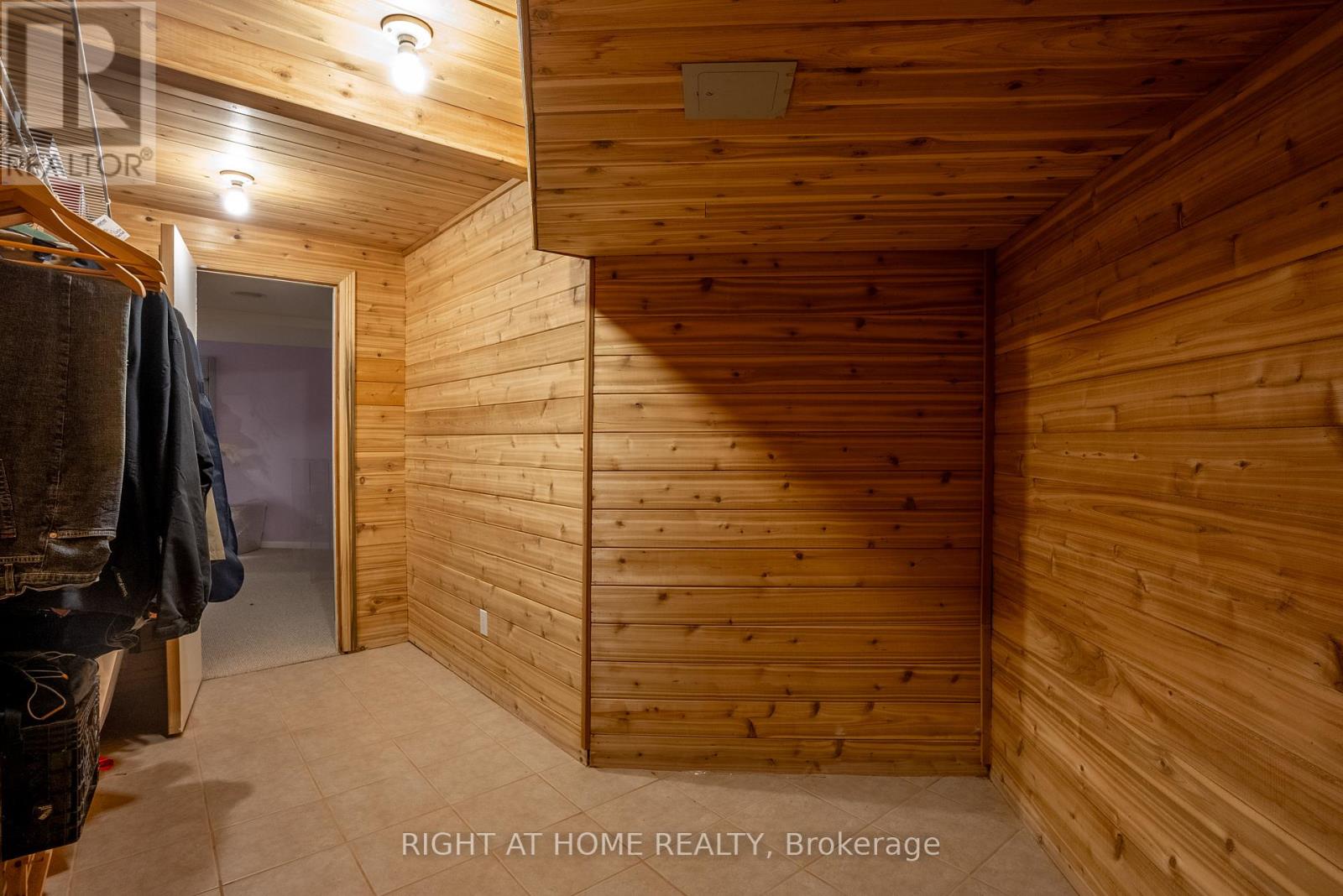 5 Burnt Tree Court, Ottawa, Ontario  K2R 1B8 - Photo 44 - X12467883