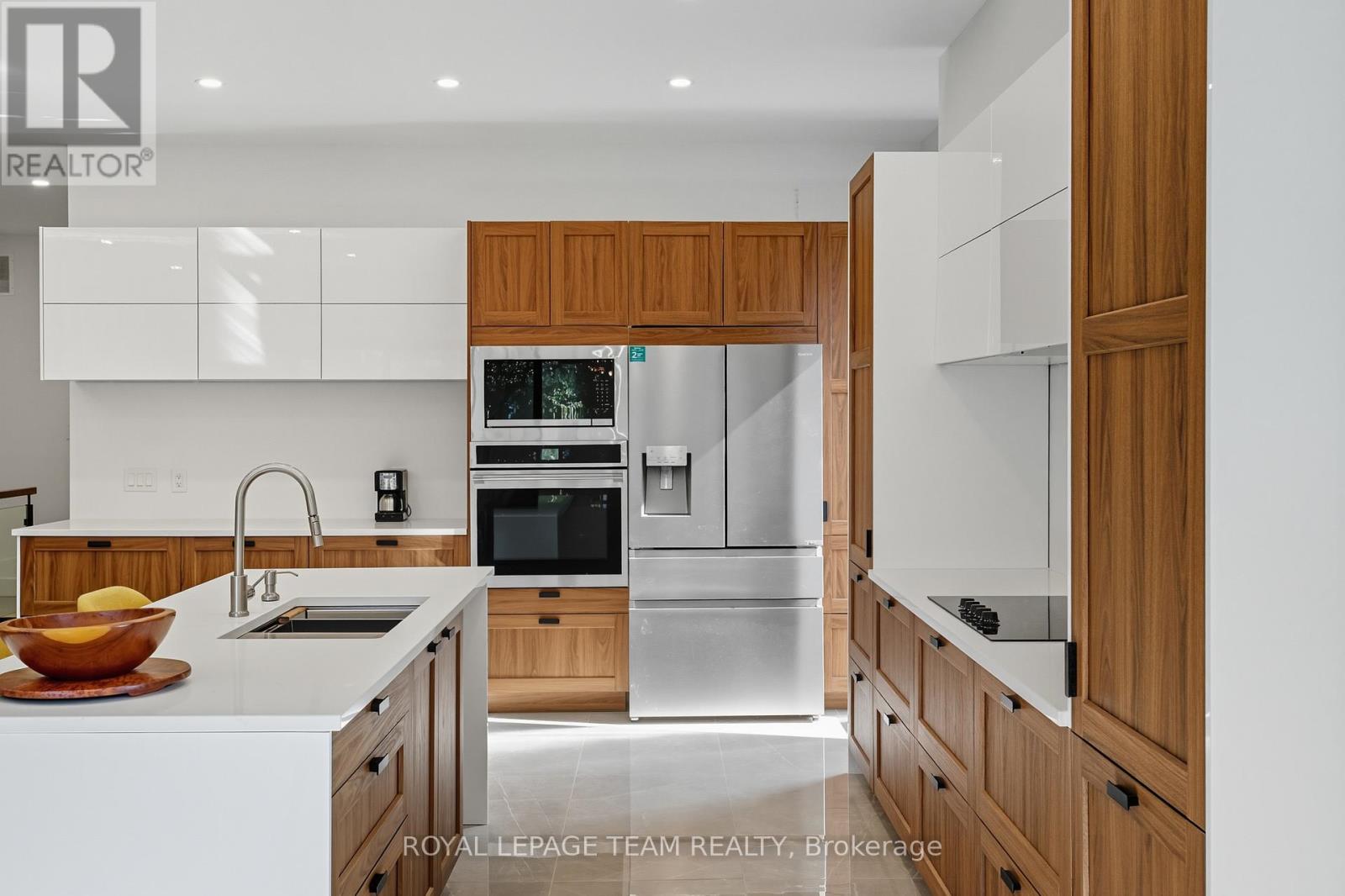 984 Watson Street, Ottawa, Ontario  K2B 6C2 - Photo 12 - X12467885