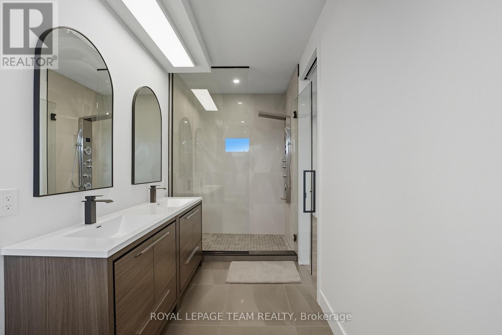 984 Watson Street, Ottawa, Ontario  K2B 6C2 - Photo 24 - X12467885