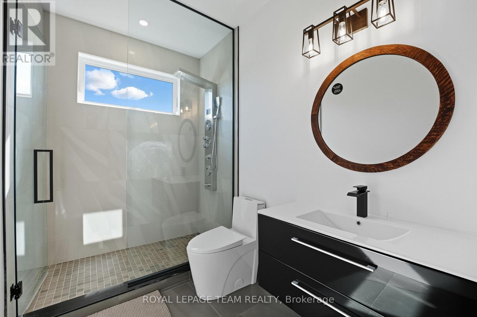 984 Watson Street, Ottawa, Ontario  K2B 6C2 - Photo 27 - X12467885
