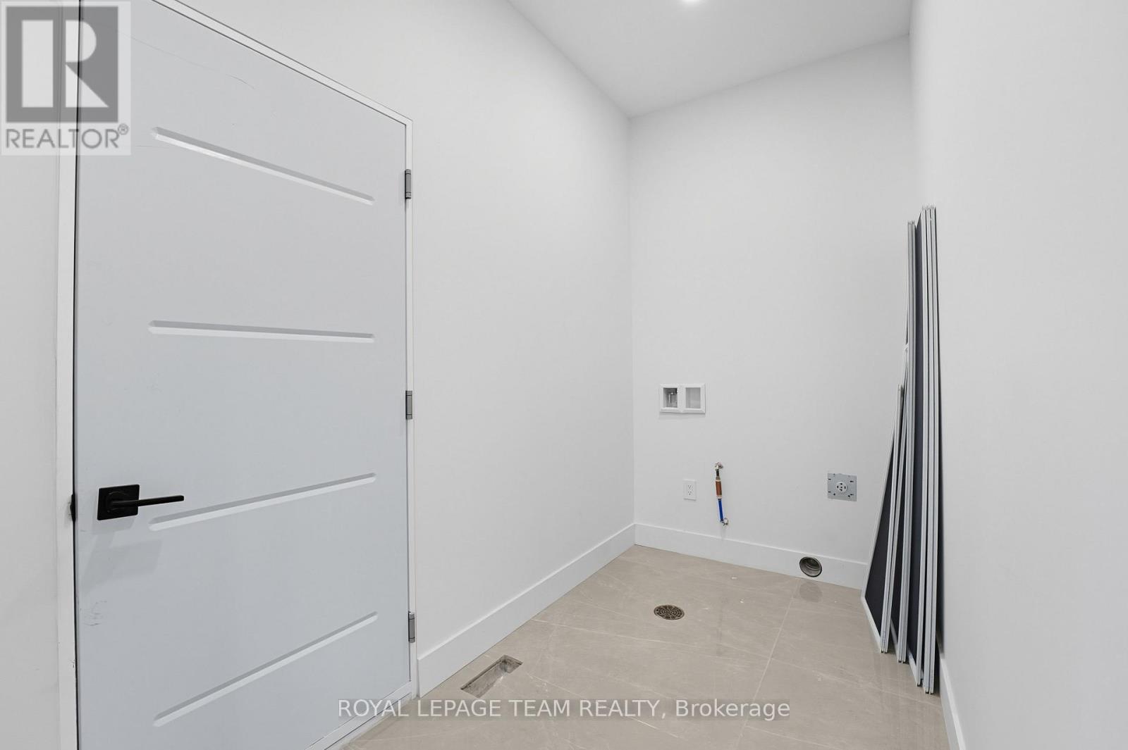 984 Watson Street, Ottawa, Ontario  K2B 6C2 - Photo 29 - X12467885