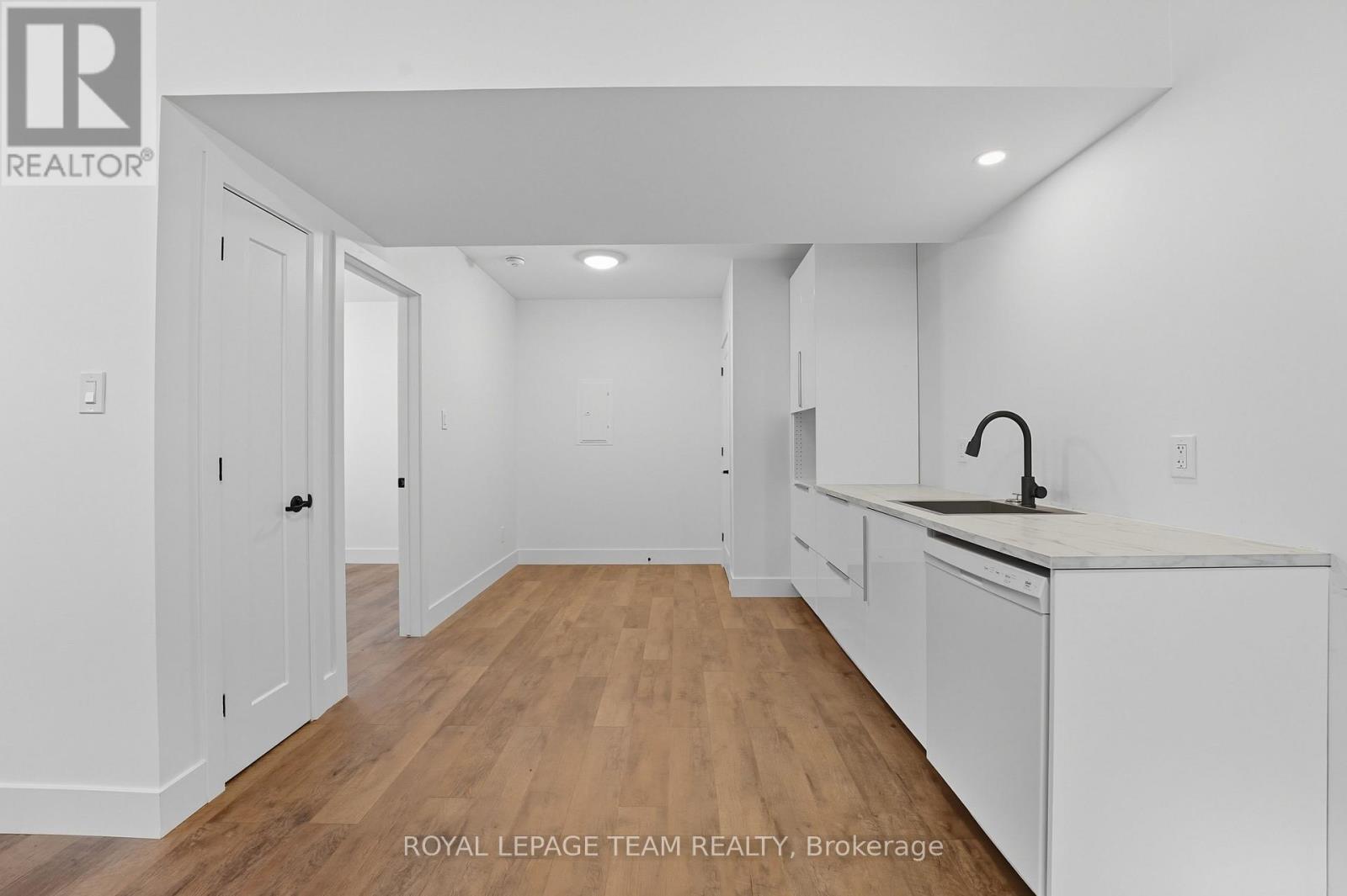 984 Watson Street, Ottawa, Ontario  K2B 6C2 - Photo 39 - X12467885