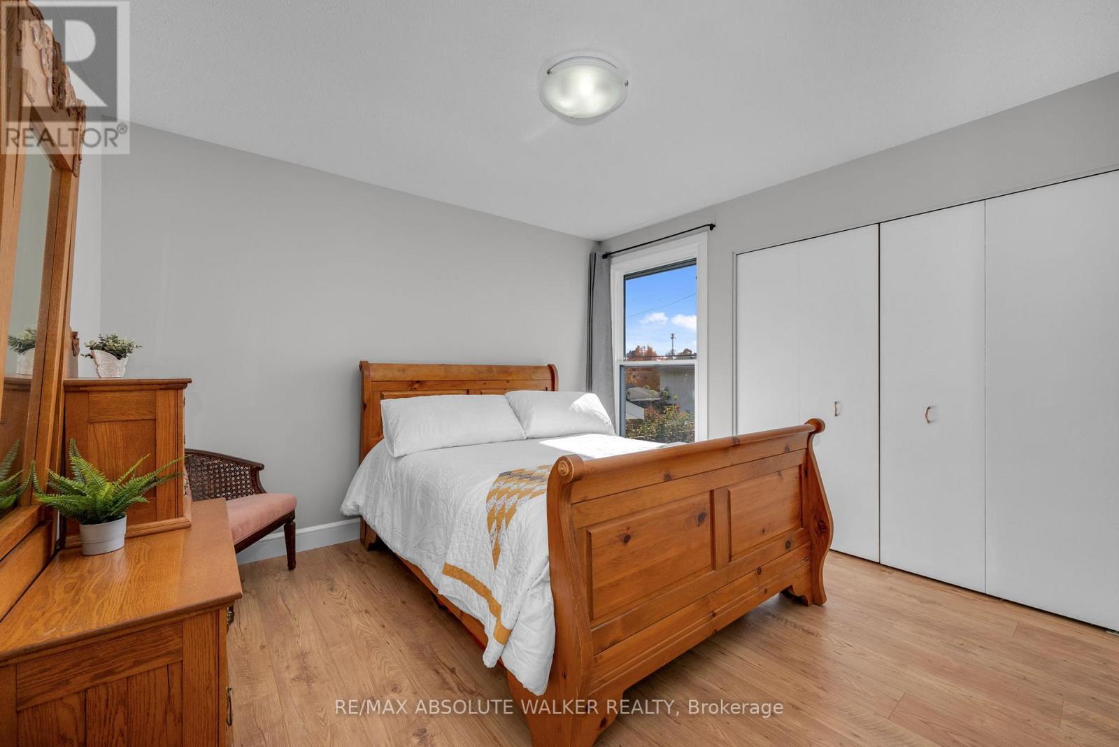 5298 Hillcrest Drive, Ottawa, Ontario  K4M 1E6 - Photo 20 - X12467900