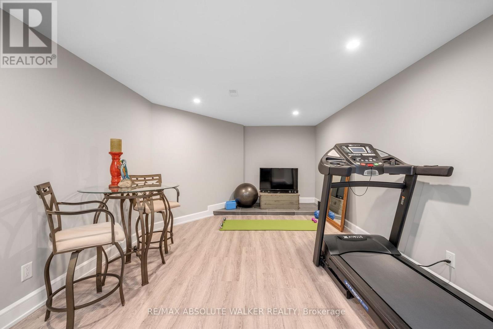 5298 Hillcrest Drive, Ottawa, Ontario  K4M 1E6 - Photo 24 - X12467900