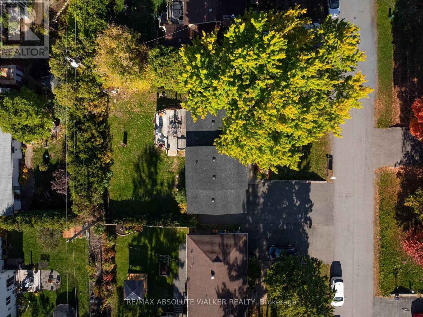 5298 Hillcrest Drive, Ottawa, Ontario  K4M 1E6 - Photo 31 - X12467900
