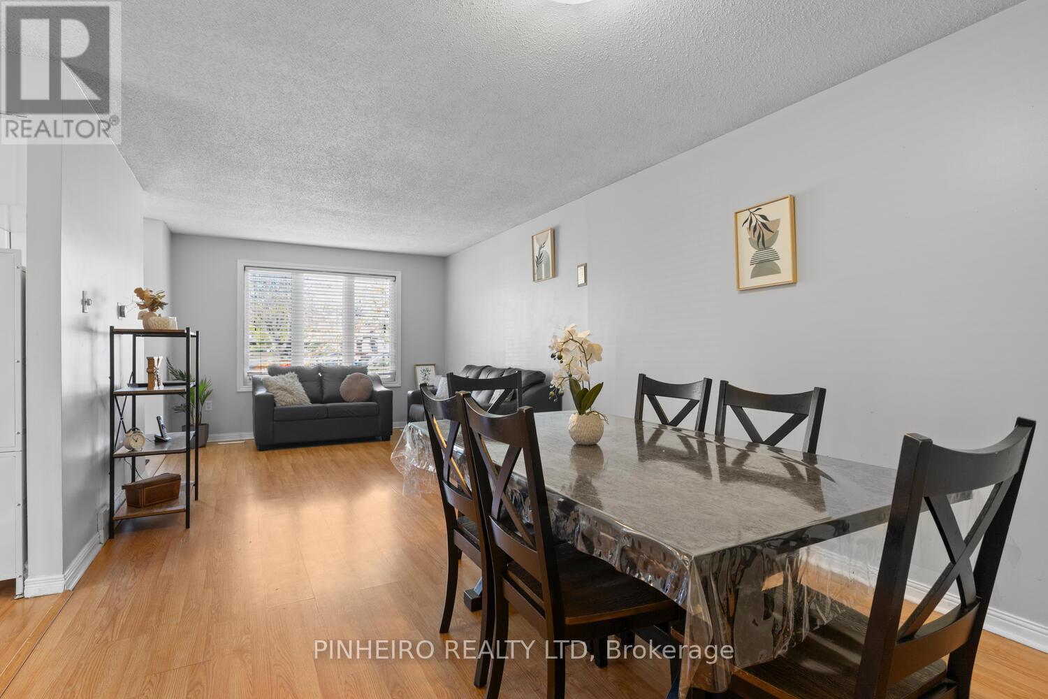 324 Conway Drive, London South, Ontario  N6E 3J9 - Photo 4 - X12467827