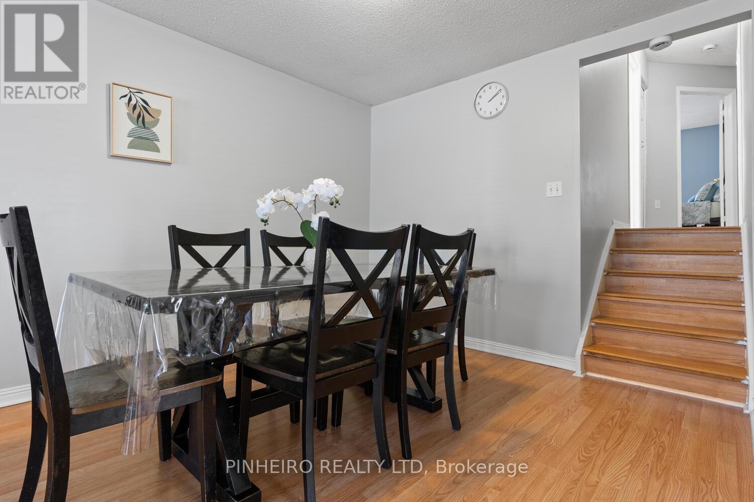324 Conway Drive, London South, Ontario  N6E 3J9 - Photo 5 - X12467827