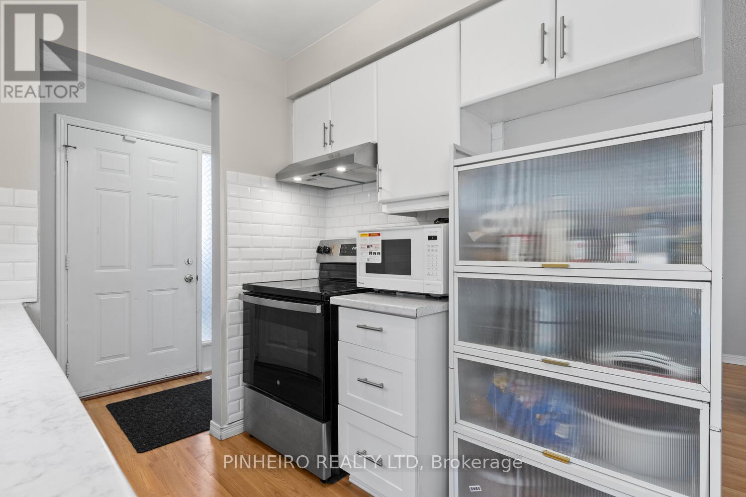 324 Conway Drive, London South, Ontario  N6E 3J9 - Photo 7 - X12467827