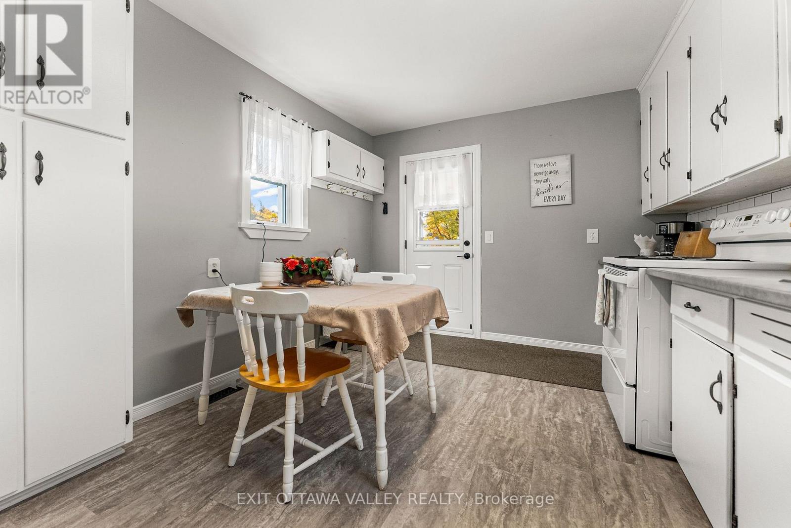 684 Gordon Street, Pembroke, Ontario  K8A 6J8 - Photo 20 - X12467855