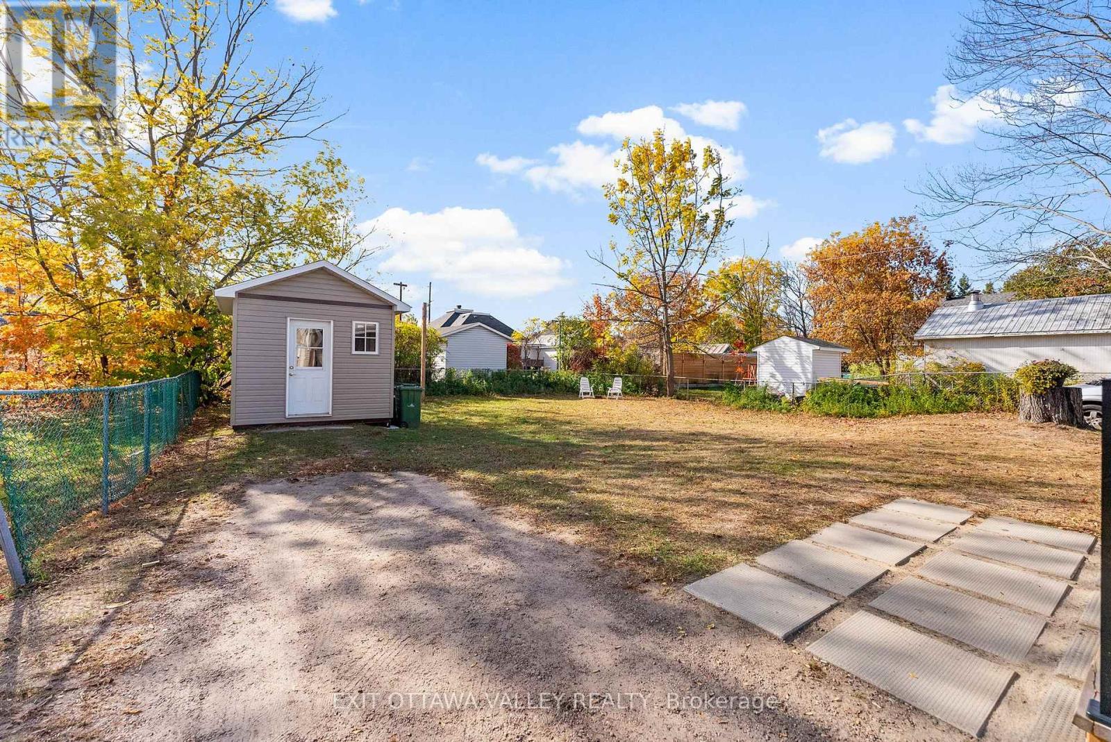 684 Gordon Street, Pembroke, Ontario  K8A 6J8 - Photo 45 - X12467855