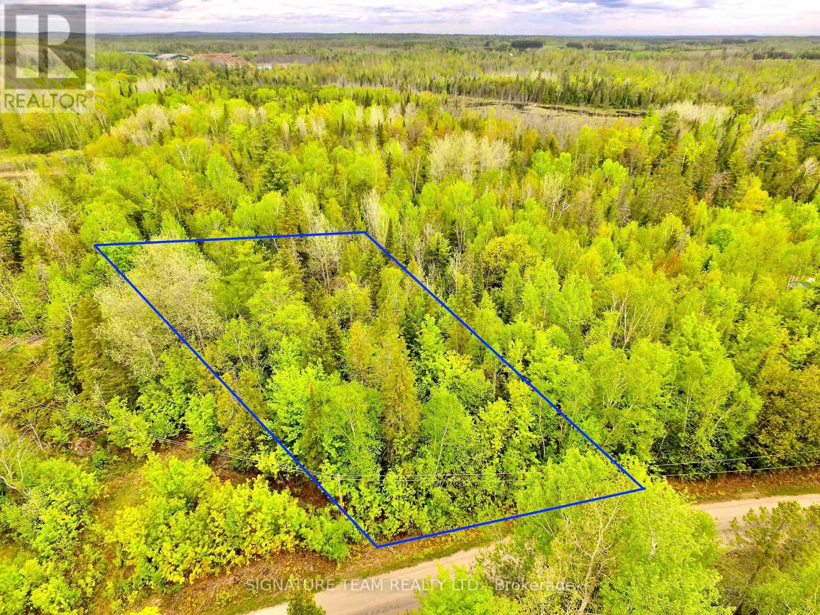 122 Western Drive, Bonnechere Valley, Ontario  K0J 1T0 - Photo 1 - X12467857