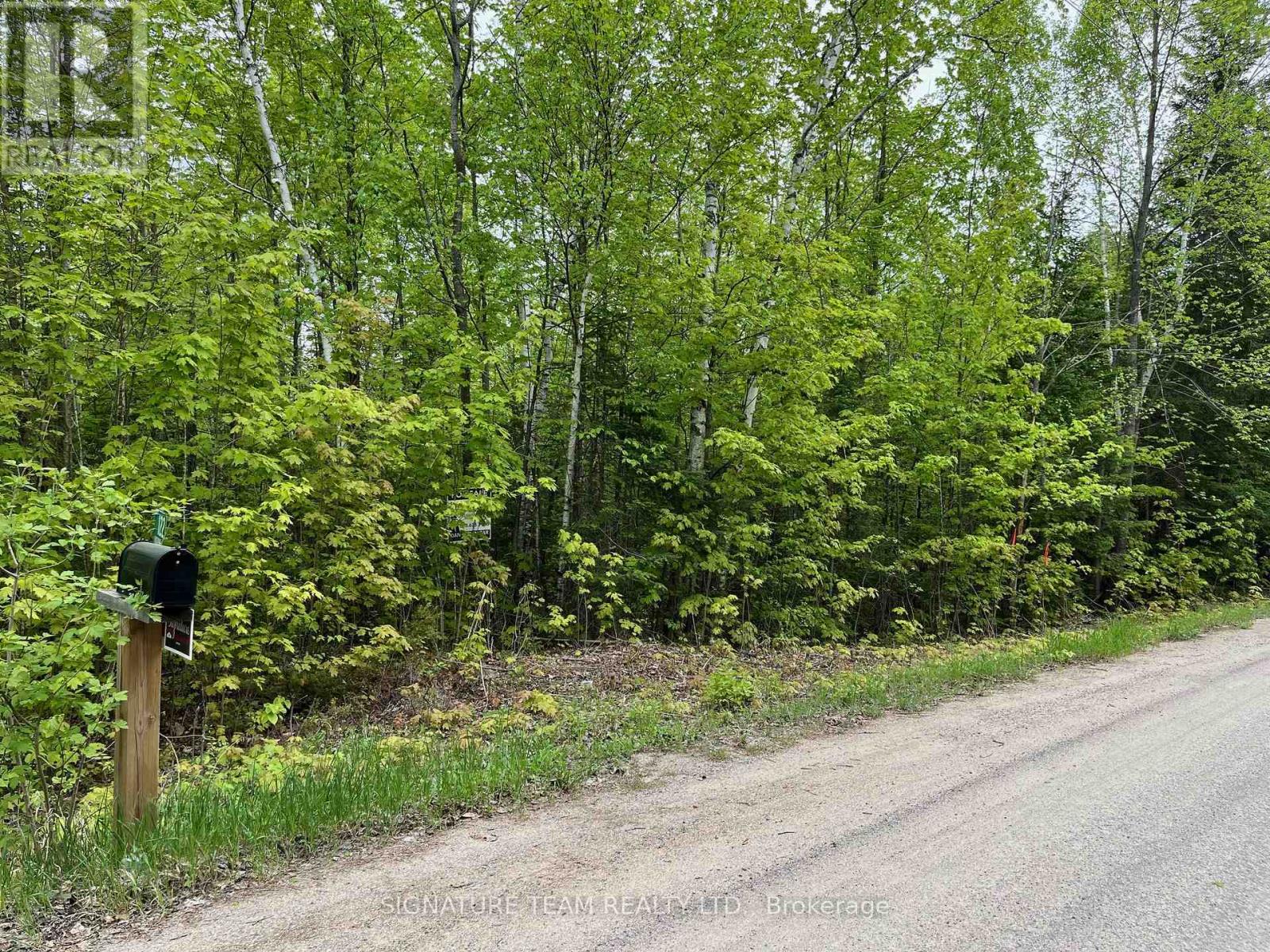 122 Western Drive, Bonnechere Valley, Ontario  K0J 1T0 - Photo 8 - X12467857