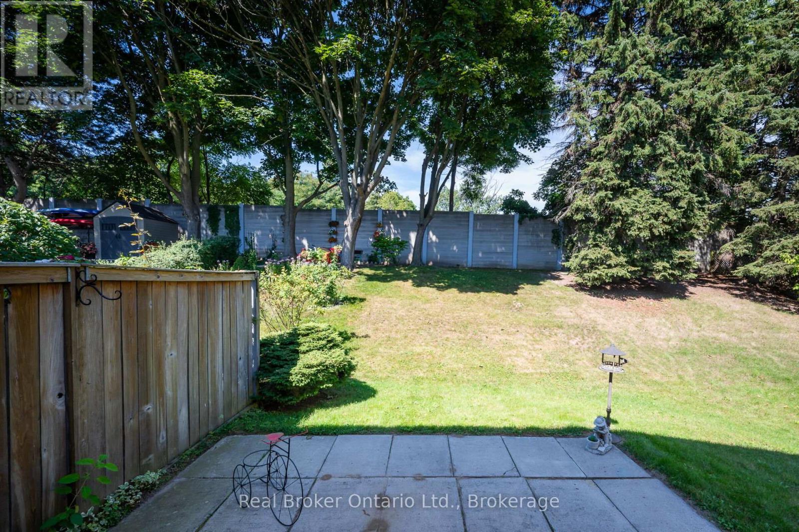 815 Sweetwater Crescent, Mississauga, Ontario  L5H 4A7 - Photo 33 - W12467878
