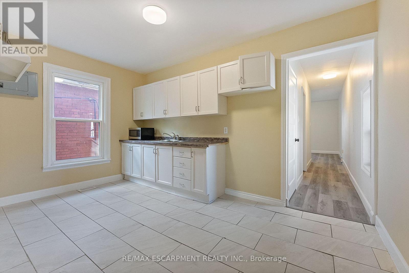 940 Barton Street E, Hamilton, Ontario  L8L 3C5 - Photo 12 - X12467701