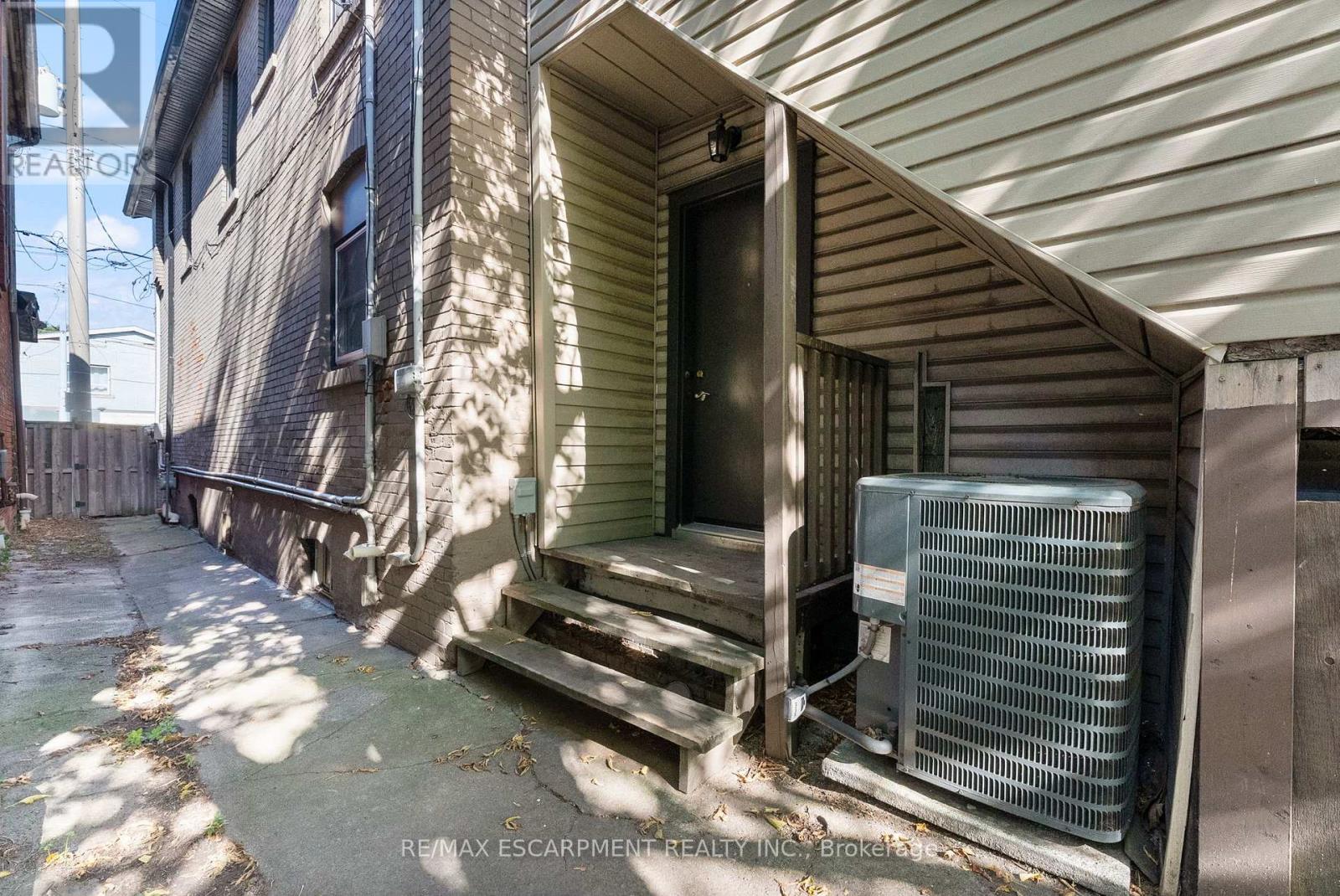 940 Barton Street E, Hamilton, Ontario  L8L 3C5 - Photo 21 - X12467701