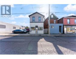 940 BARTON STREET E, Hamilton, Ontario
