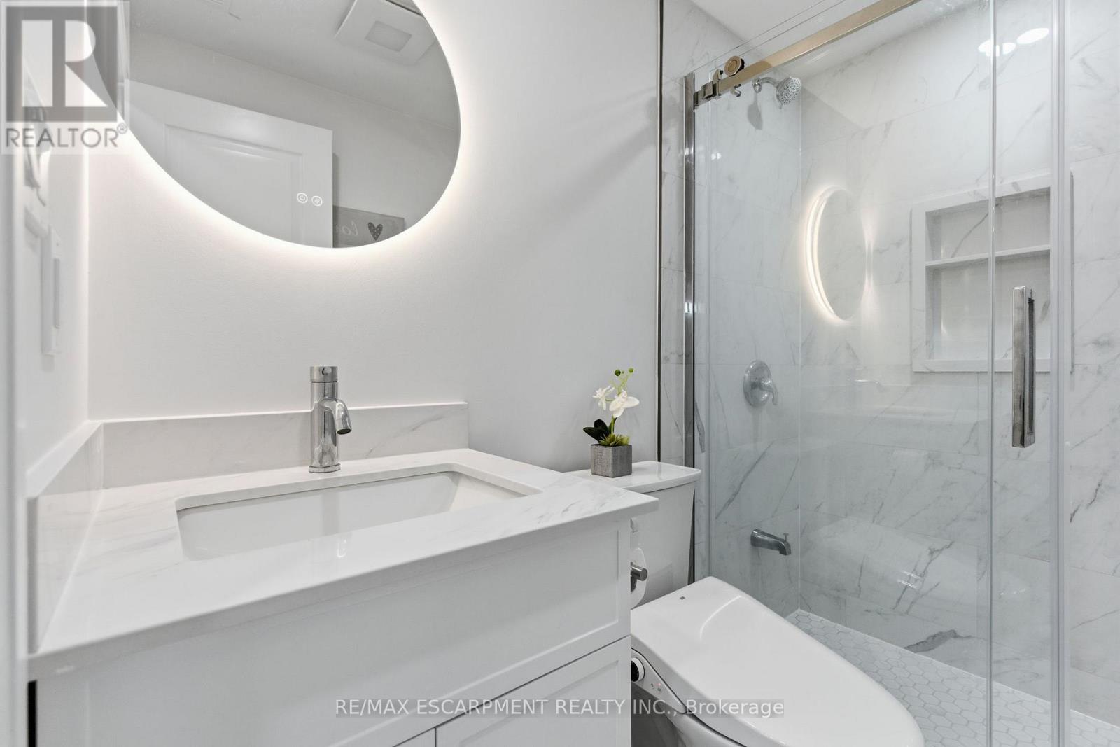 18 Mia Drive, Hamilton, Ontario  L9B 0K1 - Photo 34 - X12467721