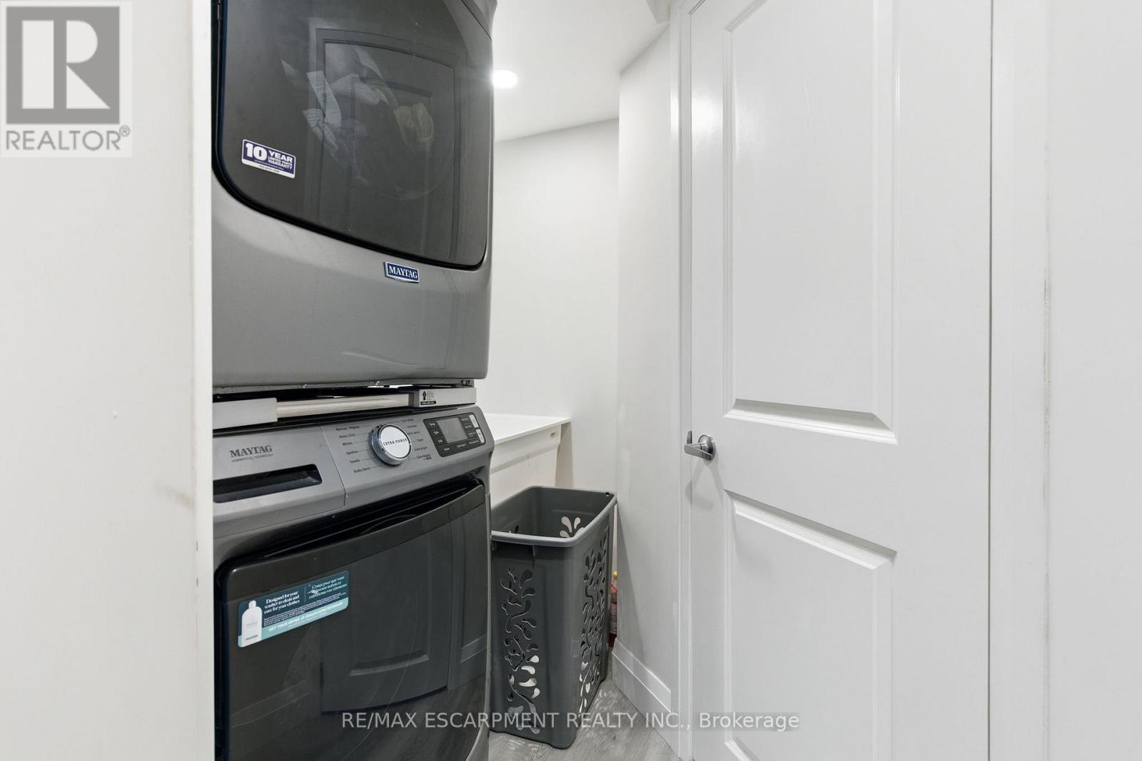 18 Mia Drive, Hamilton, Ontario  L9B 0K1 - Photo 36 - X12467721