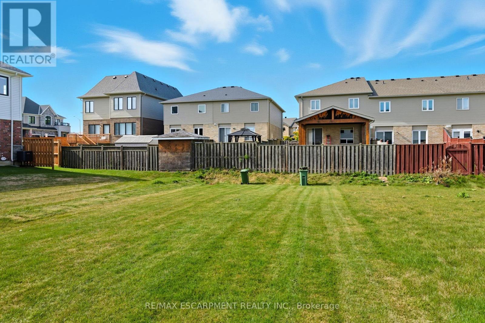 18 Mia Drive, Hamilton, Ontario  L9B 0K1 - Photo 37 - X12467721