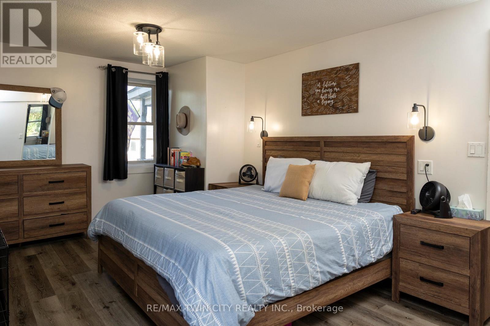 47 Simcoe Street, Brant, Ontario  N0E 1R0 - Photo 14 - X12467739