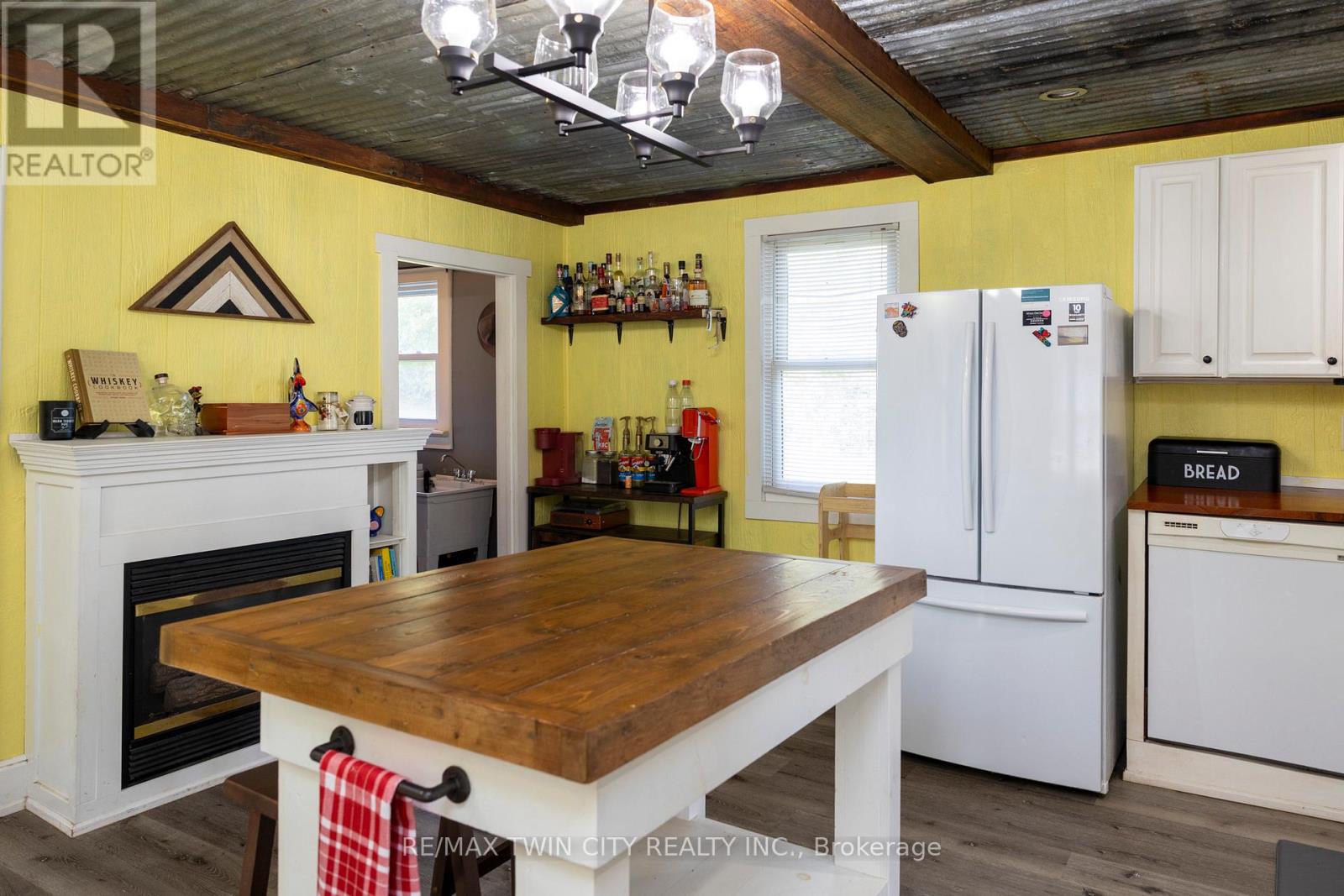 47 Simcoe Street, Brant, Ontario  N0E 1R0 - Photo 9 - X12467739