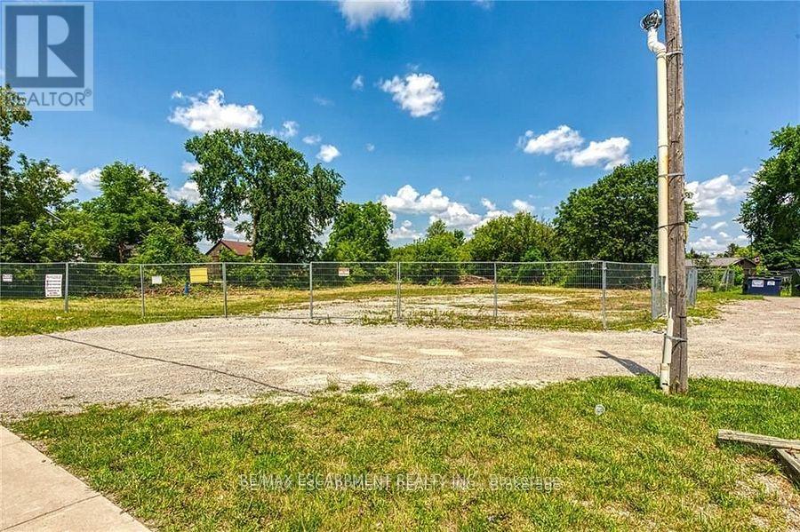 4 Talbot Street W, Haldimand, Ontario  N0A 1J0 - Photo 21 - X12467777
