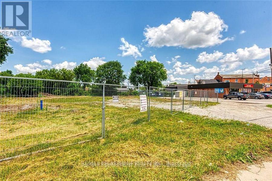 4 Talbot Street W, Haldimand, Ontario  N0A 1J0 - Photo 22 - X12467777