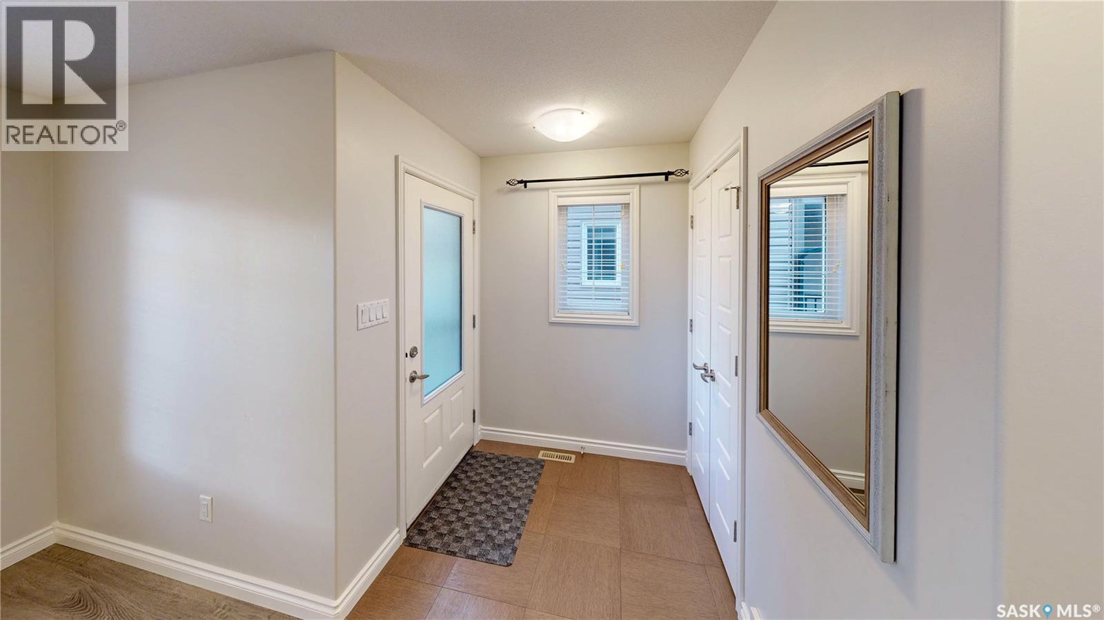 5446 Mitchinson Way, Regina, Saskatchewan  S4W 0N9 - Photo 2 - SK021030