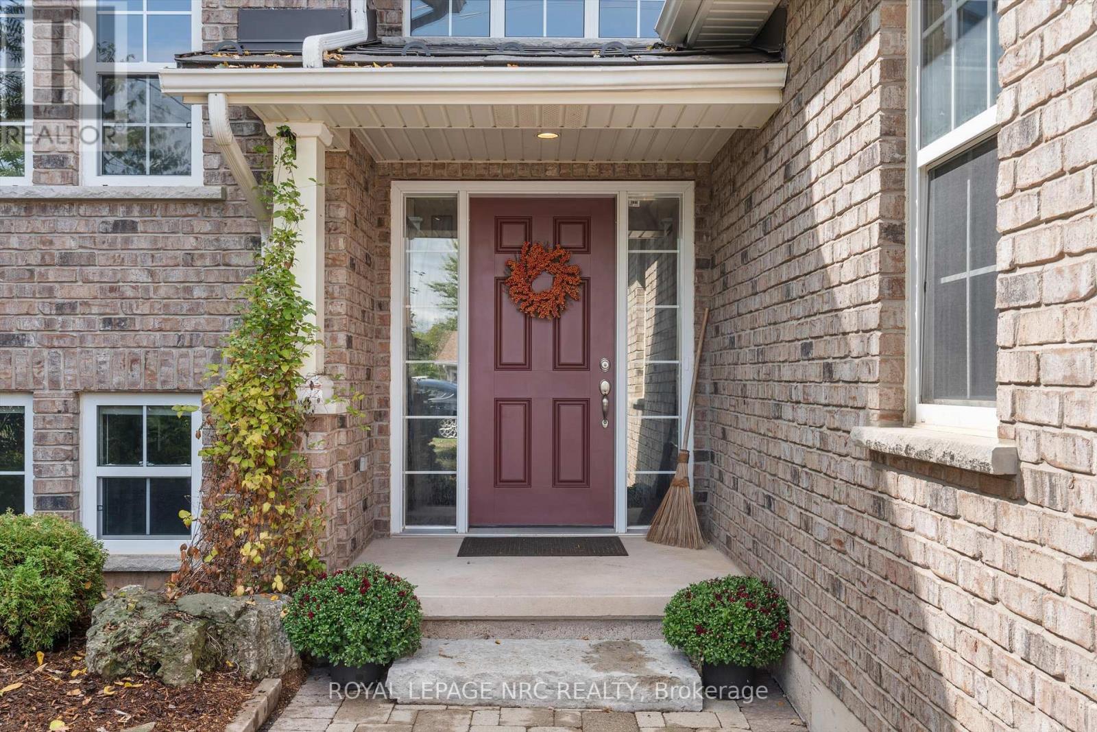 3552 Campden Road, Lincoln, Ontario  L0R 1G0 - Photo 5 - X12467899