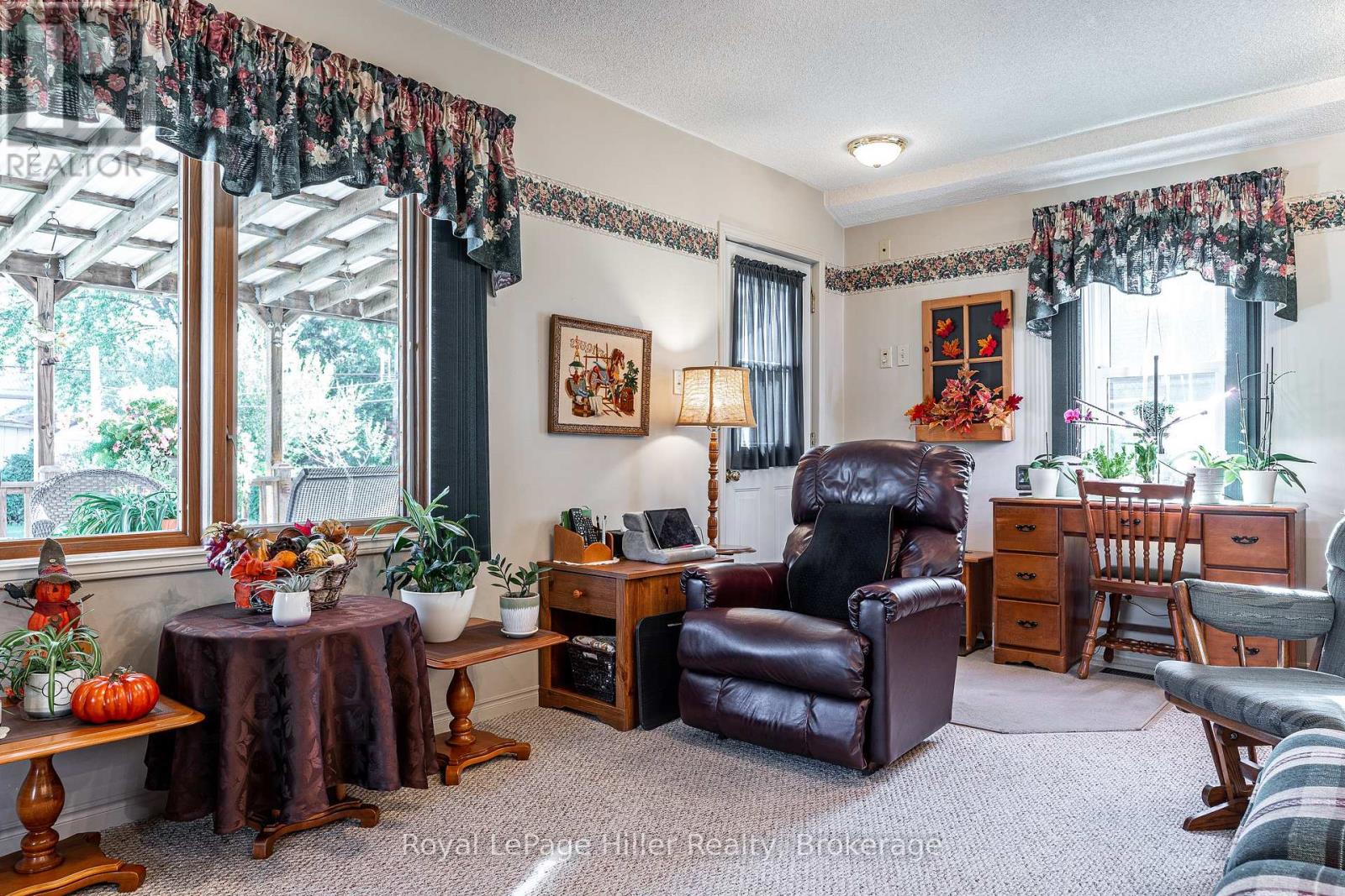 91 Strachan Street, Stratford, Ontario  N5A 2B2 - Photo 26 - X12467817